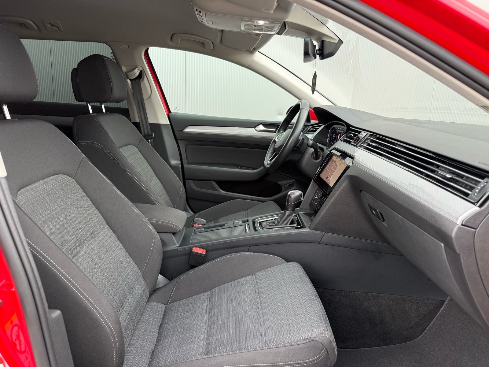 VW PASSAT VARIANT 2,0 TDI DSG BUSINESS-AUTOMATIK-VIRTUAL-ACC, fotografija 15