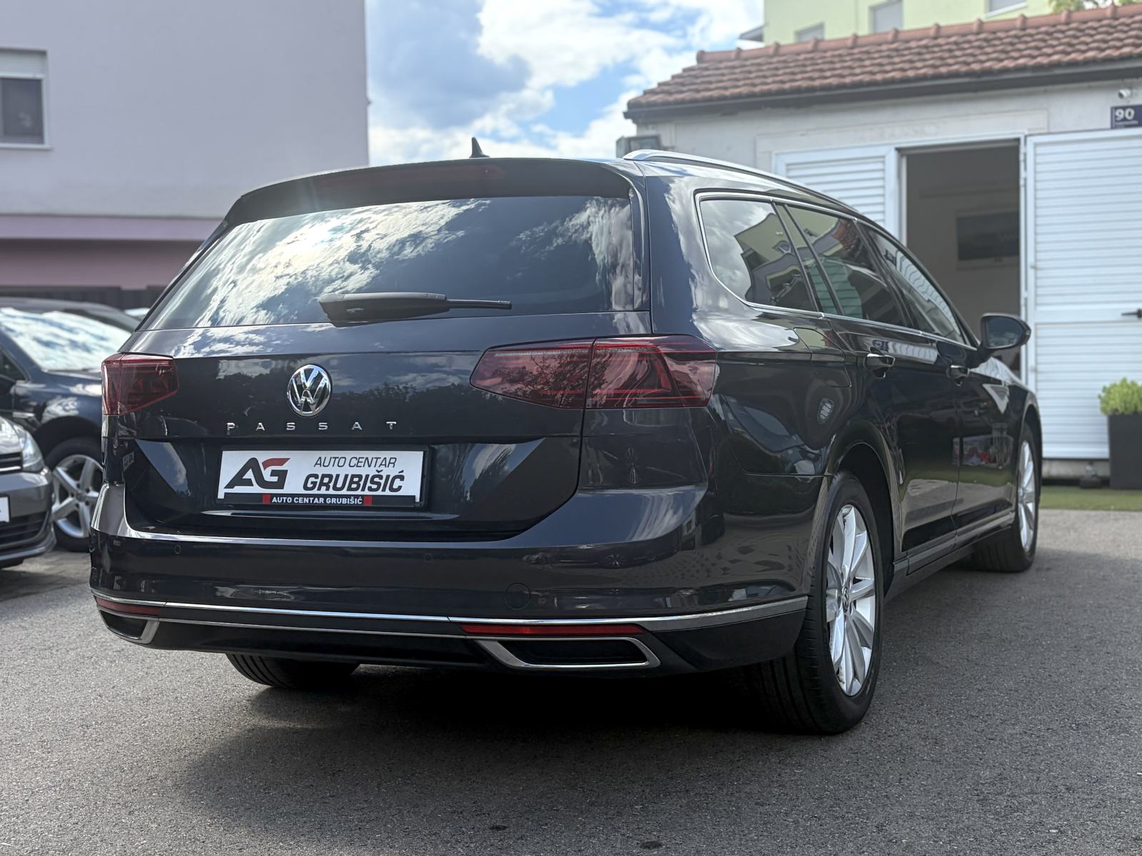 VW Passat Variant 2,0 TDI Highline *Automatik* *Top oprema* *Jamstvo*, fotografija 14