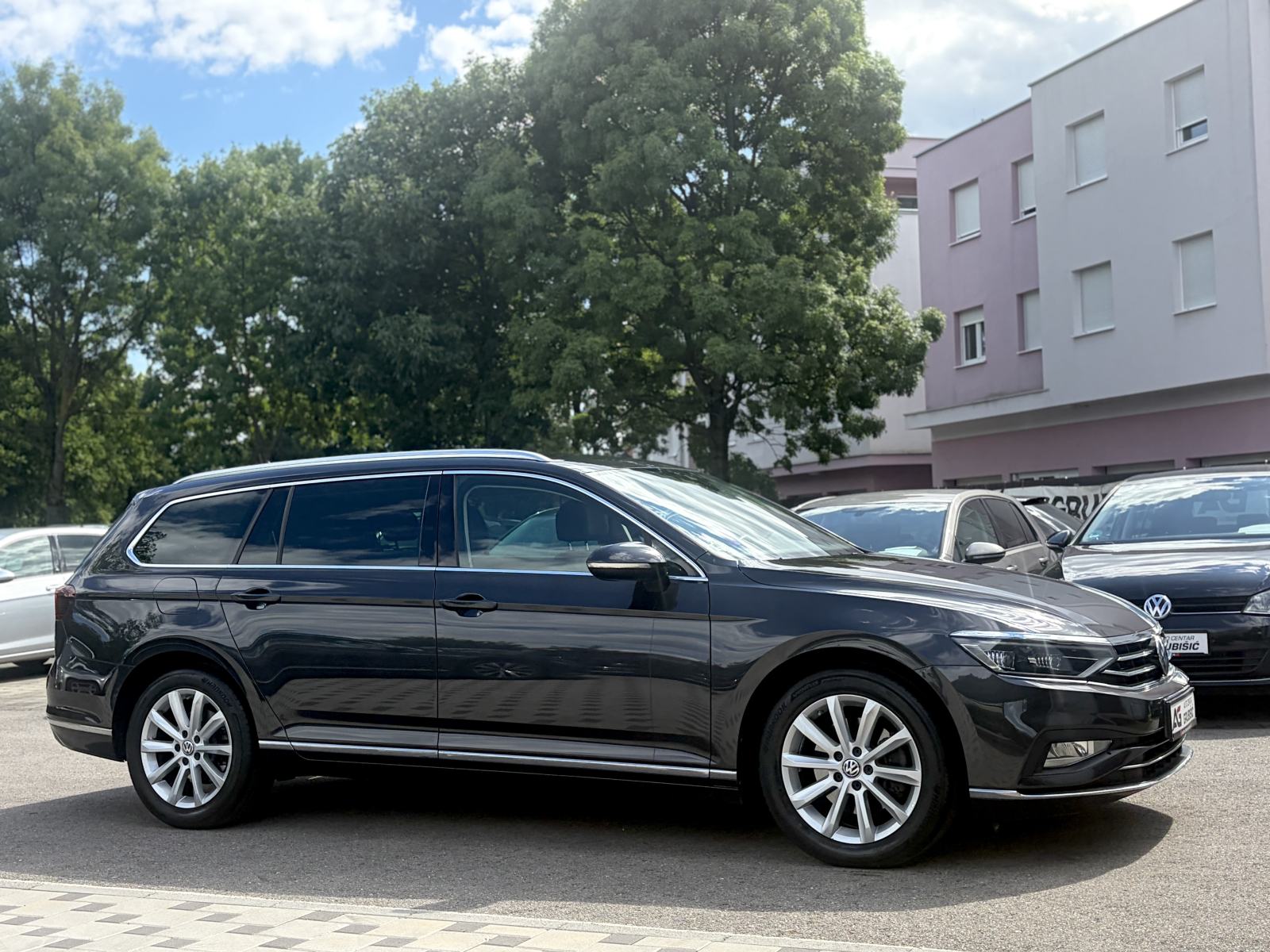 VW Passat Variant 2,0 TDI Highline *Automatik* *Top oprema* *Jamstvo*, fotografija 12