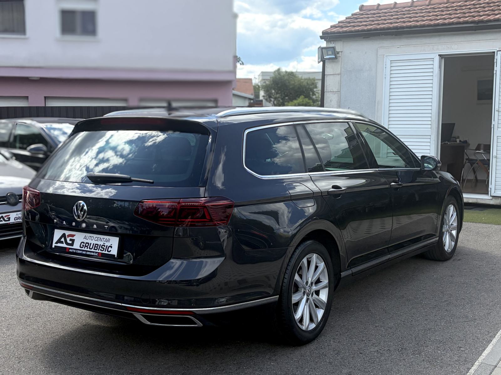 VW Passat Variant 2,0 TDI Highline *Automatik* *Top oprema* *Jamstvo*, fotografija 5