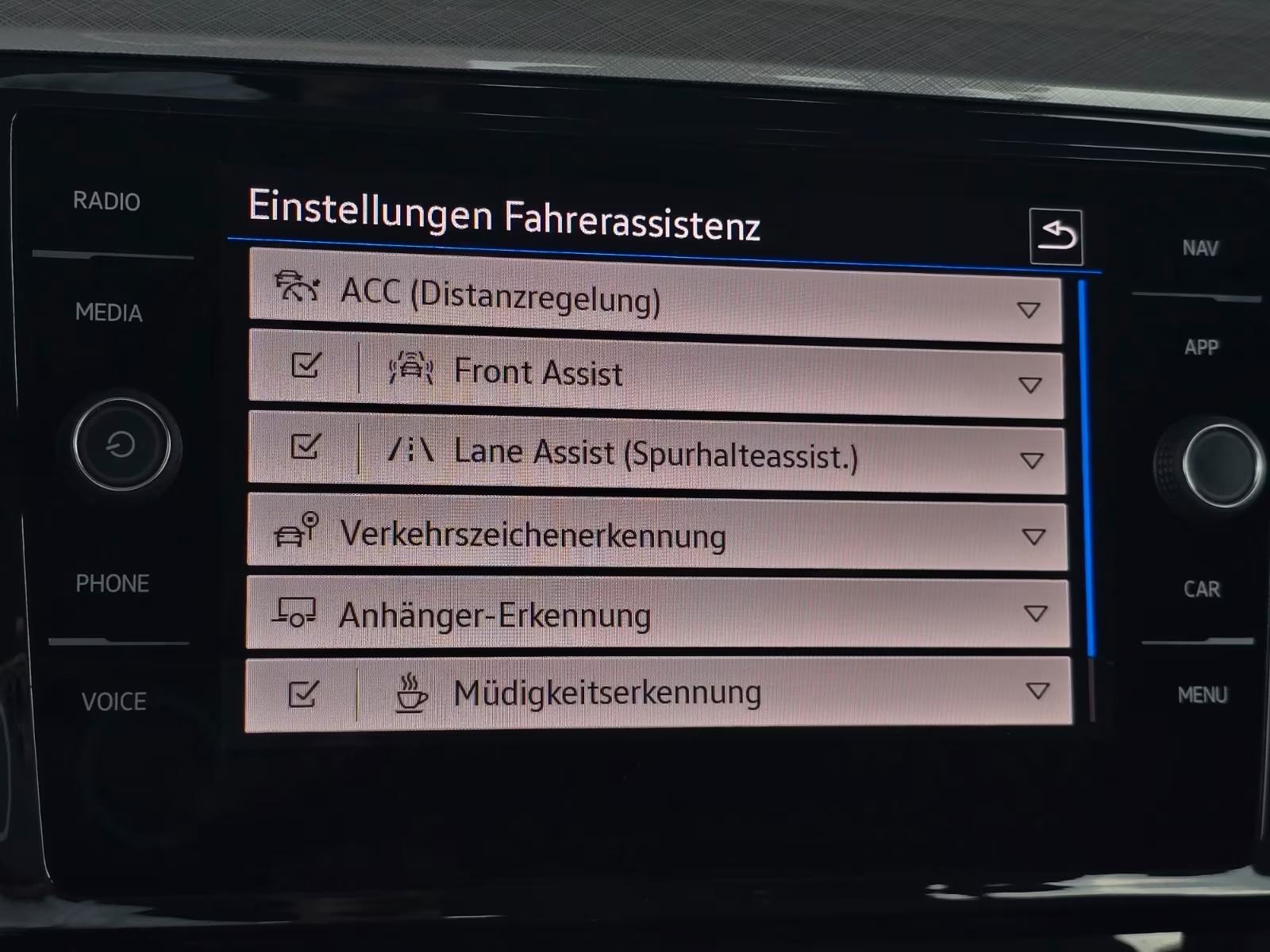 VW Passat Variant 2,0 TDI automatik, fotografija 16