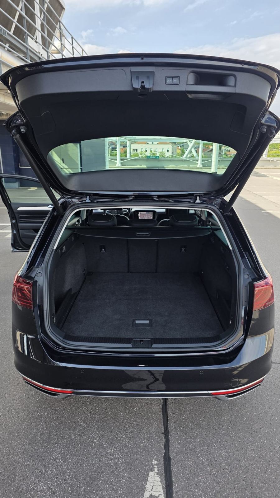 VW Passat Variant 2.0TDI.Eleg. DSGVirtuala.IQ.Light .Kuka. Navi 3D Pro, fotografija 17