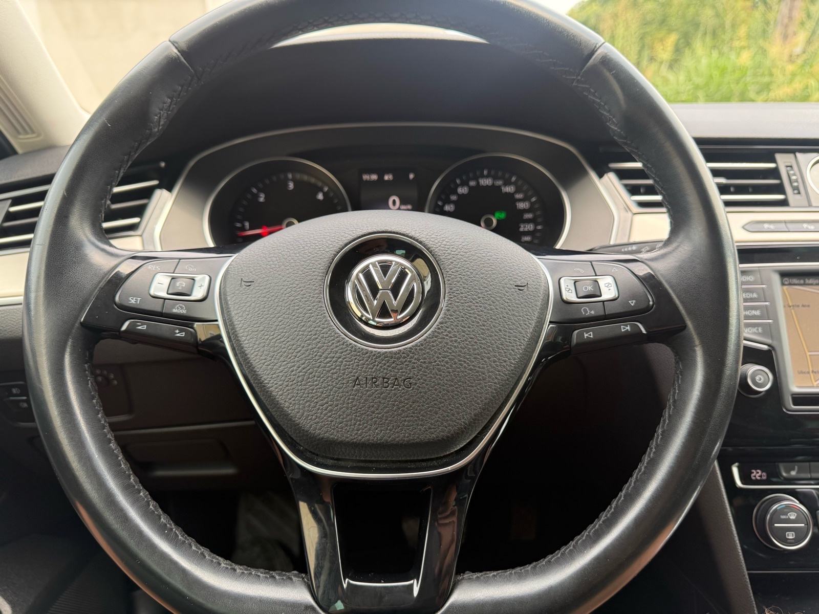 VW Passat Variant 2,0 TDI BMT DSG ** HIGHLINE**VELIKI SERVIS***, fotografija 17