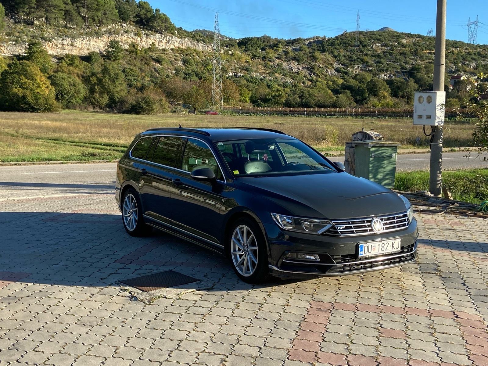VW Passat Variant 2,0 TDI BMT DSG automatik, pogled izvana - slika 2