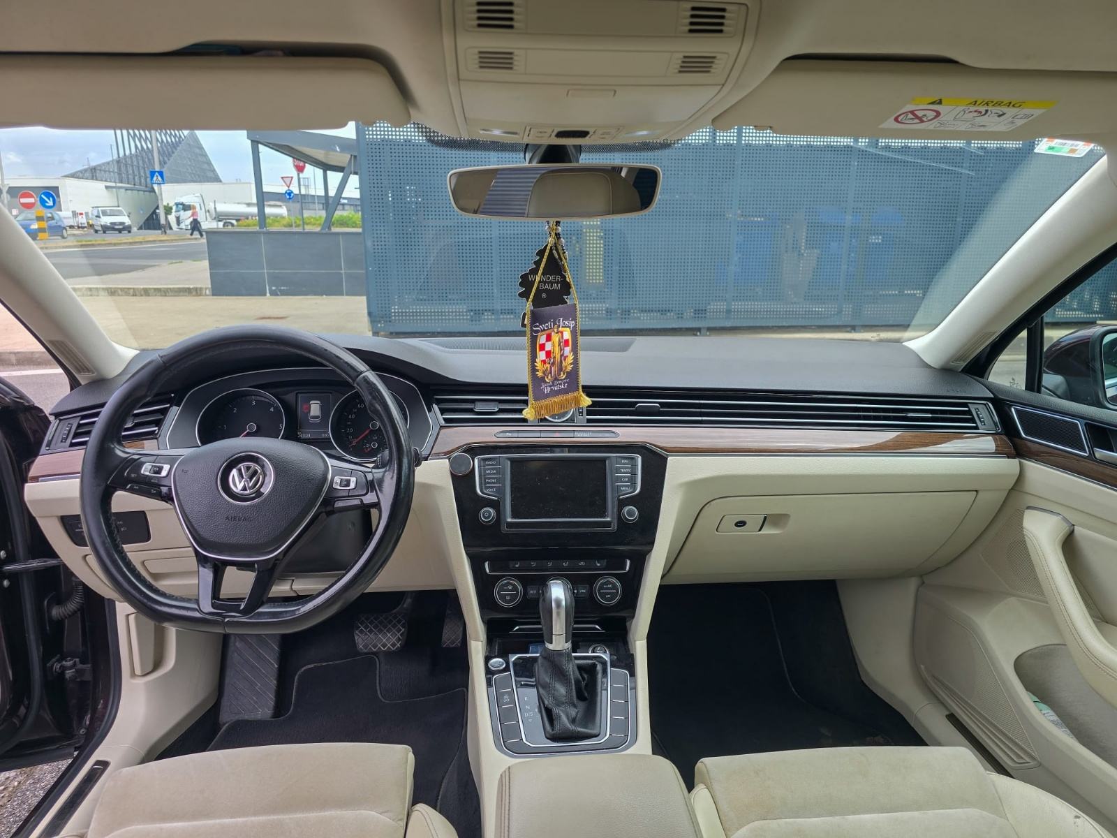 VW Passat Variant 2,0 TDI BMT DSG, fotografija 7