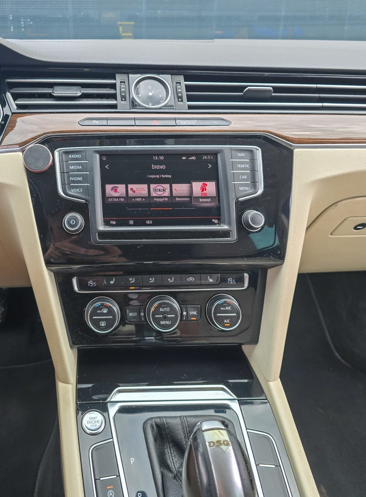 VW Passat Variant 2,0 TDI BMT DSG, fotografija 6