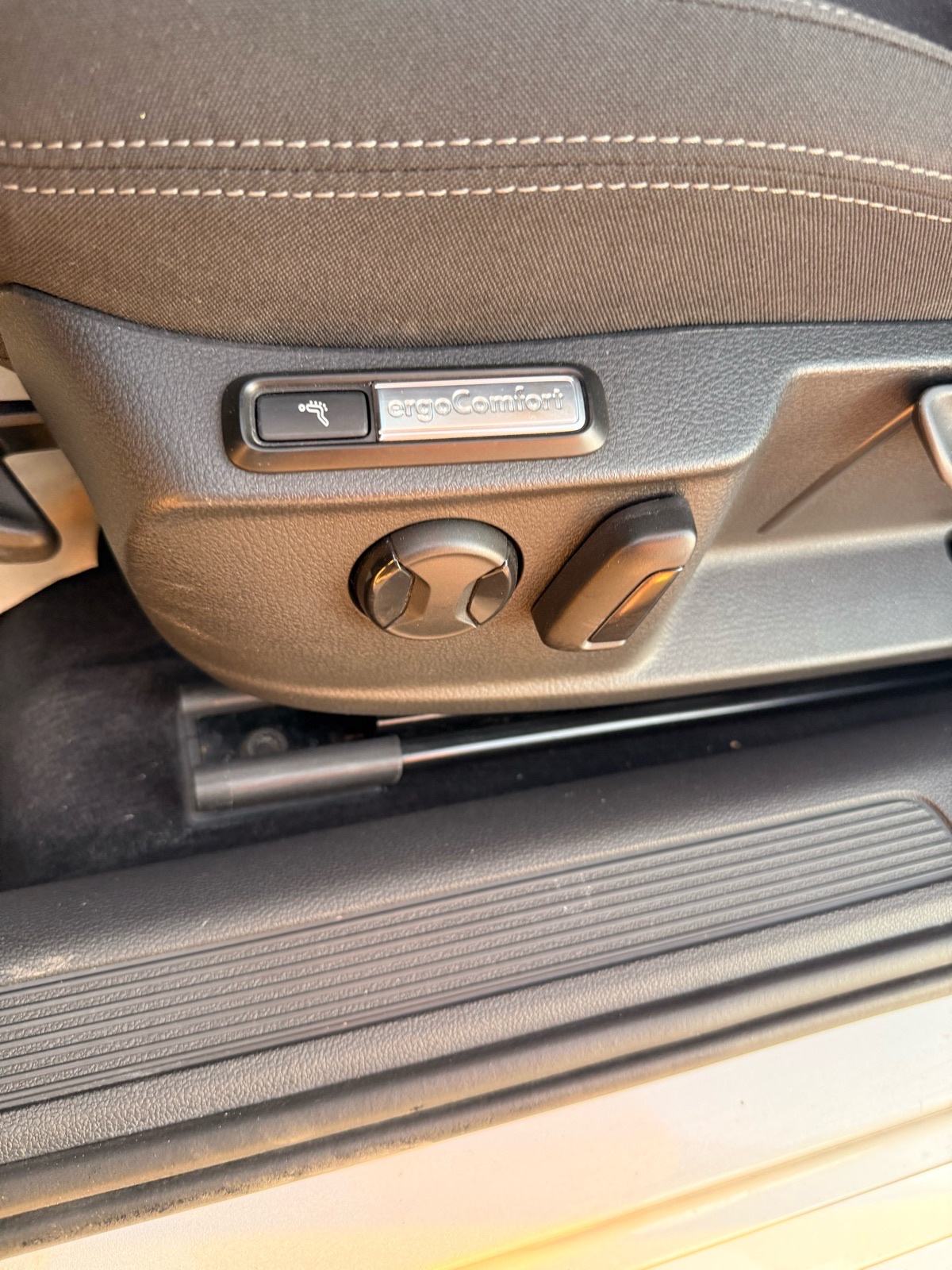 VW Passat Variant 2,0 TDI BMT DSG automatik, fotografija 16
