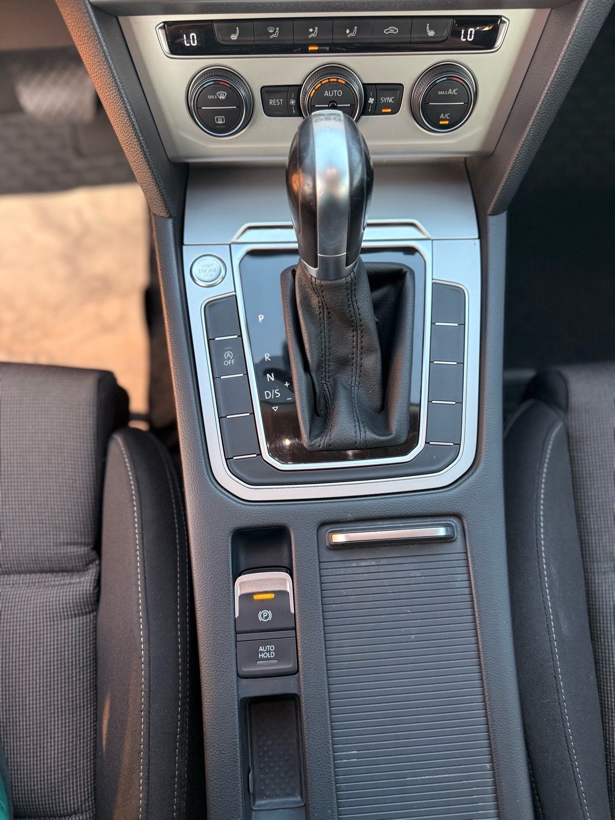 VW Passat Variant 2,0 TDI BMT DSG automatik, fotografija 15