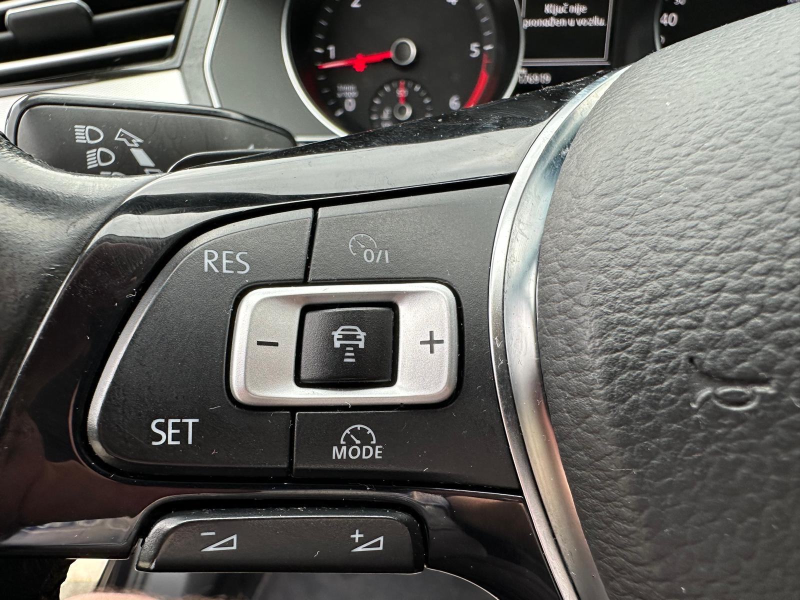 VW Passat Variant 2,0 TDI BMT DSG automatik, fotografija 12