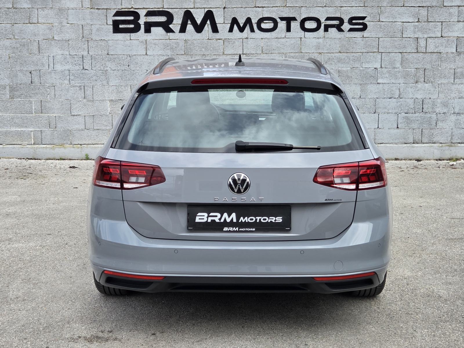 VW Passat Variant 2,0 TDI BMT DSG Elegance --2023.g.--42.500km--, fotografija 2