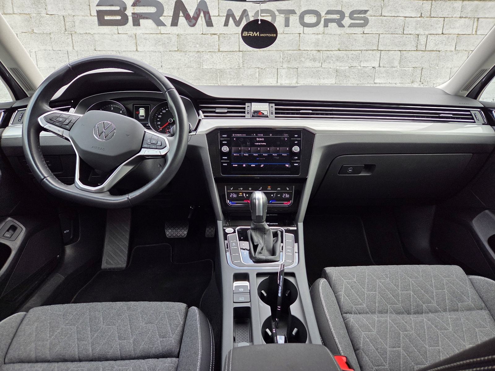 VW Passat Variant 2,0 TDI BMT DSG Elegance --2023.g.--42.500km--, fotografija 14