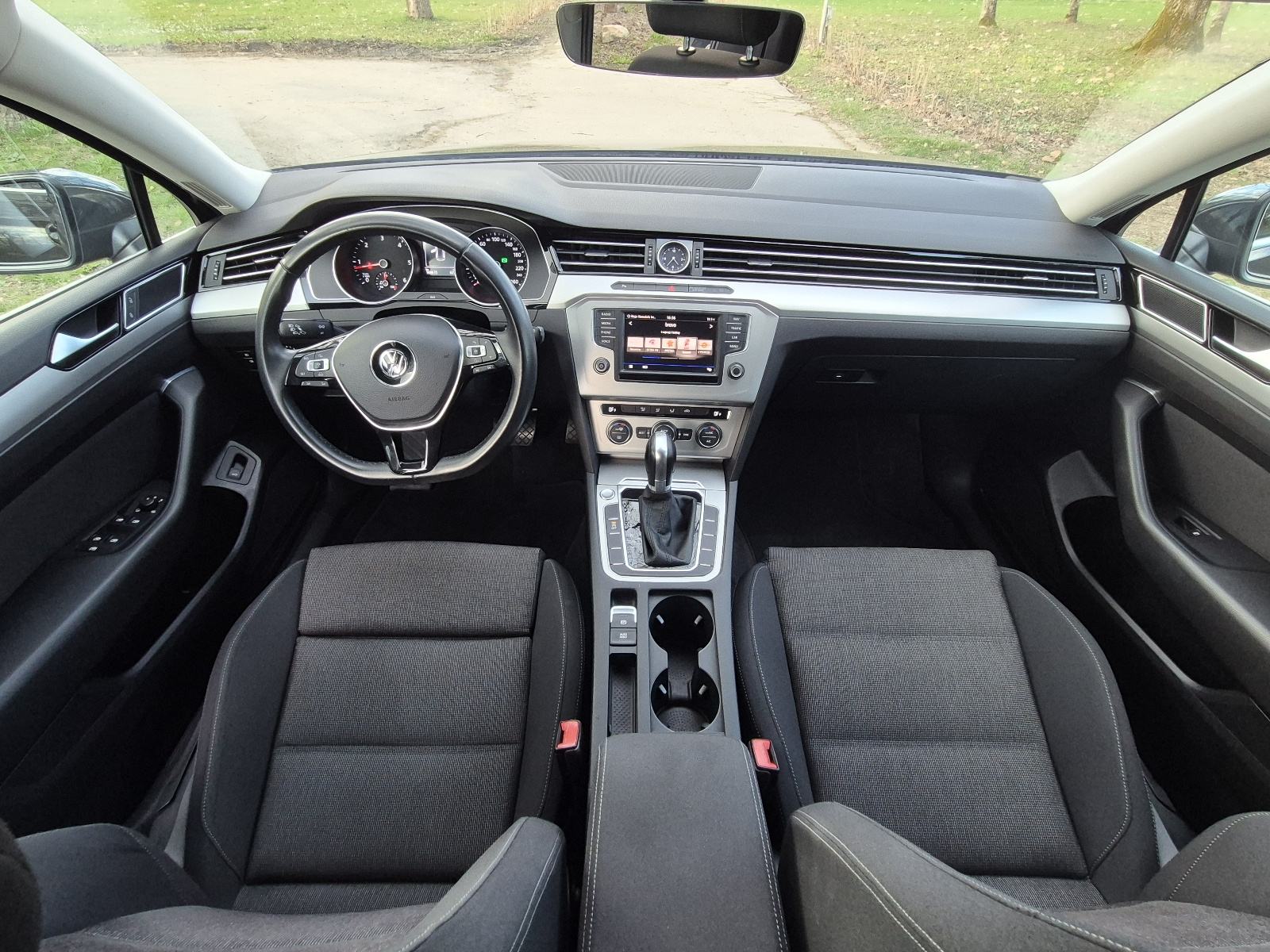 VW Passat Variant 2,0 TDI BMT DSG *svi servisi*, fotografija 8