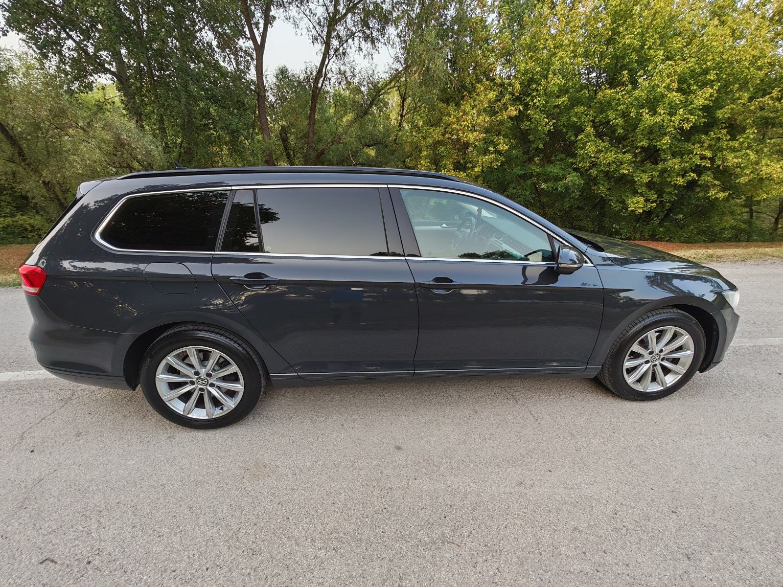 VW Passat Variant 2,0 TDI BMT DSG *svi servisi*, fotografija 5