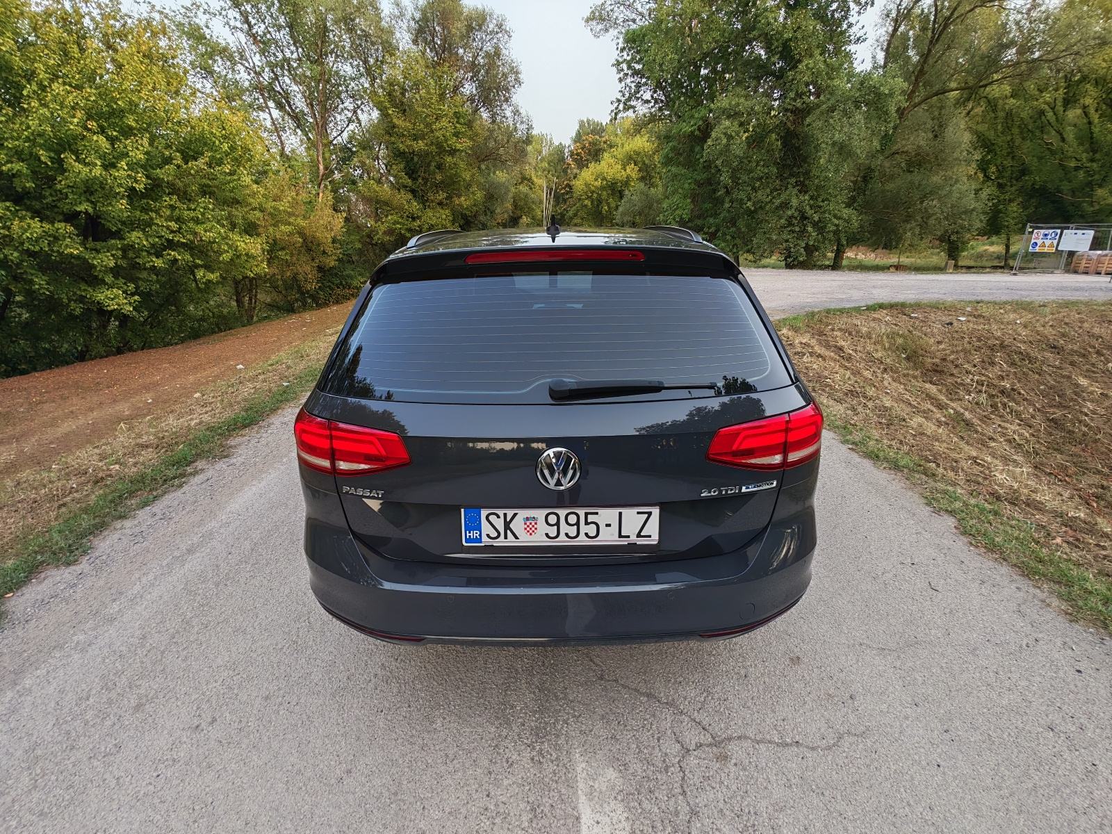 VW Passat Variant 2,0 TDI BMT DSG *svi servisi*, fotografija 14
