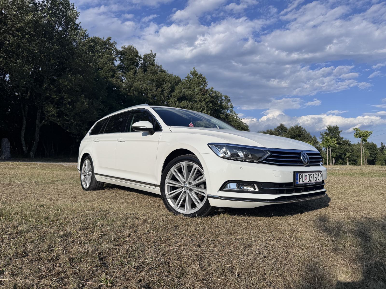 VW Passat Variant 2,0 TDI BMT, fotografija 12