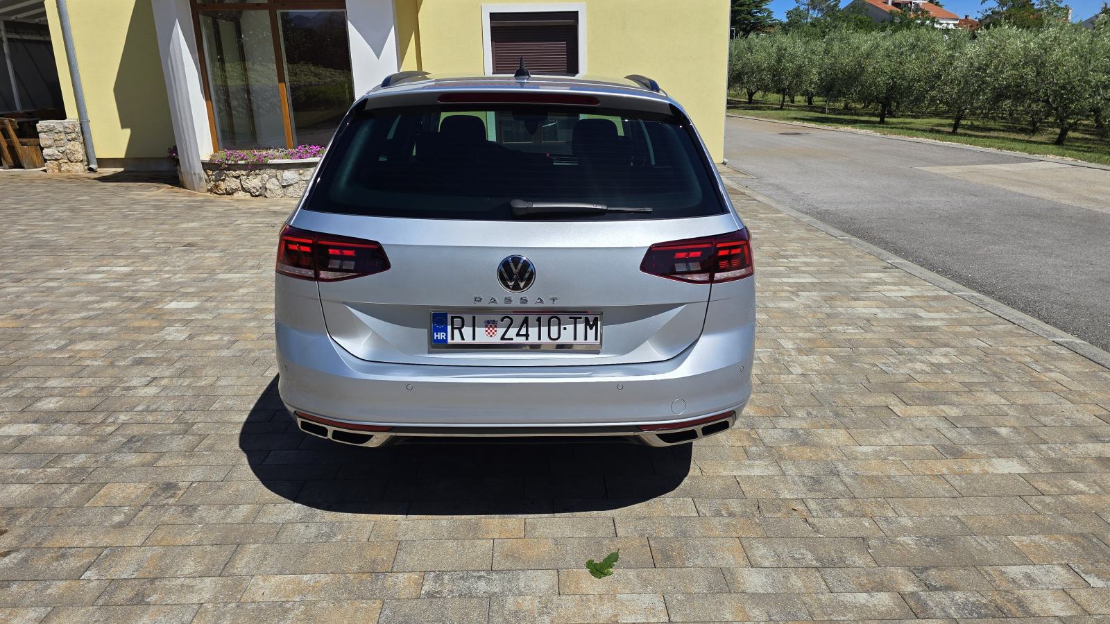 VW Passat Variant 2,0 TDI BUSINESS DSG 110KW ZAGREB-KRK, fotografija 4