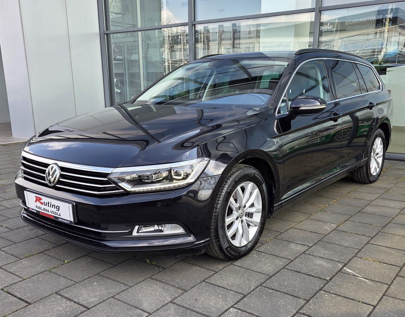 VW Passat Variant 2,0 TDI*COMFORTLINE*ALU NAVI KAMERA LED*GARANCIJA*, fotografija 1