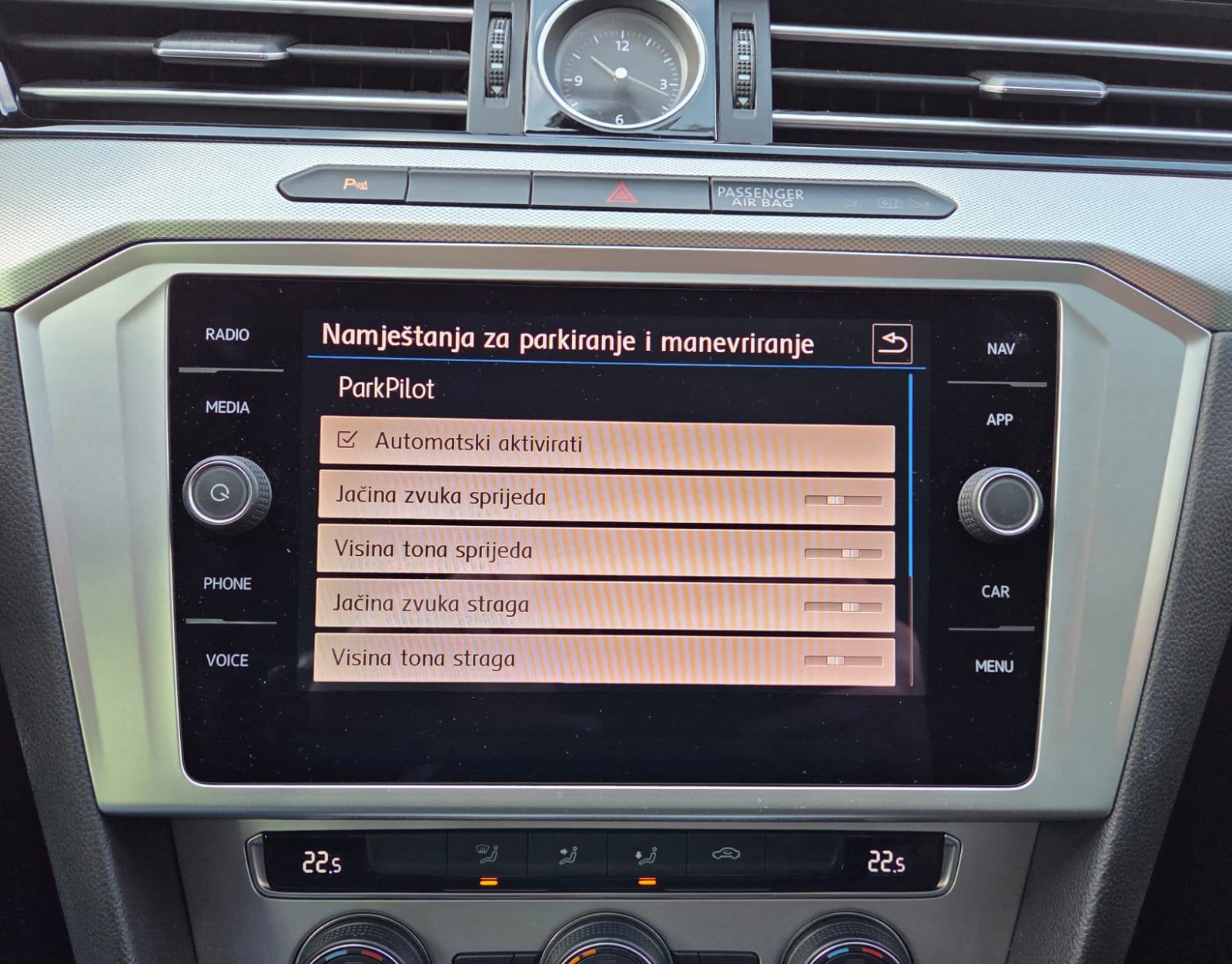 VW Passat Variant 2,0 TDI*COMFORTLINE*ALU NAVI KAMERA LED*GARANCIJA*, fotografija 19