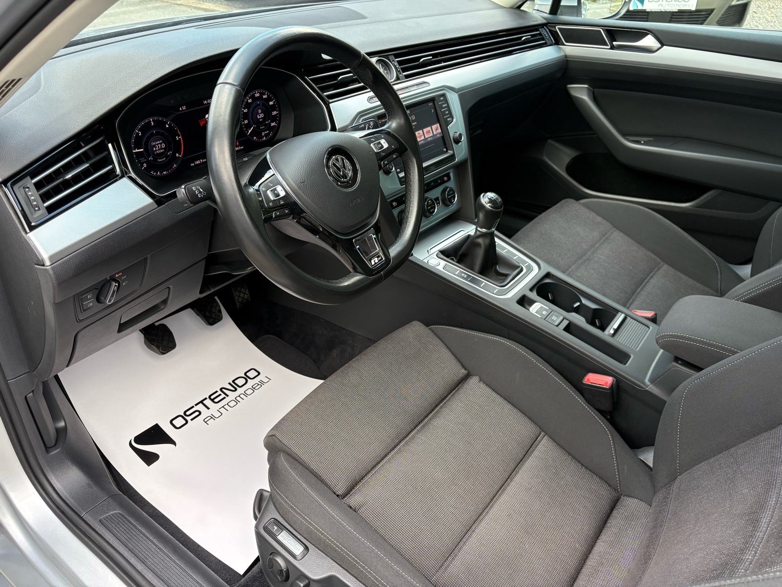VW Passat Variant 2,0 TDI COMFORTLINE - TECH, fotografija 10