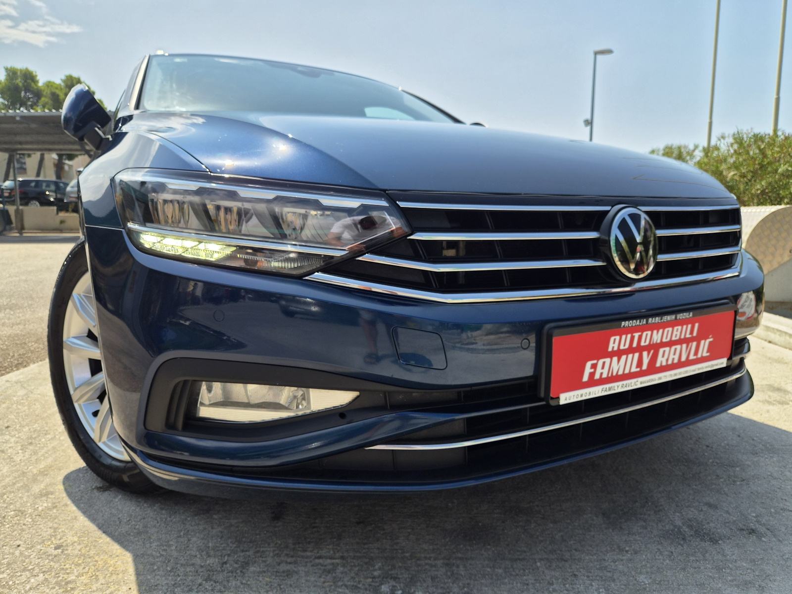 VW Passat Variant 2,0 TDI DSG Business*2023g*ACC Radar*F1*, fotografija 2