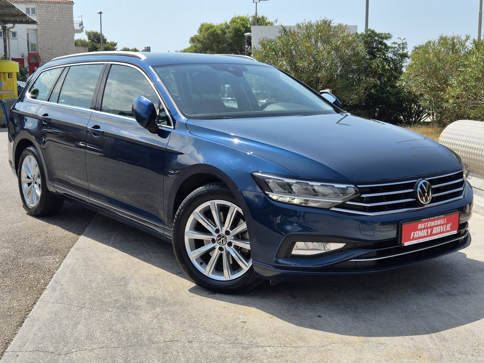 VW Passat Variant 2,0 TDI DSG Business*2023g*ACC Radar*F1*, fotografija 3
