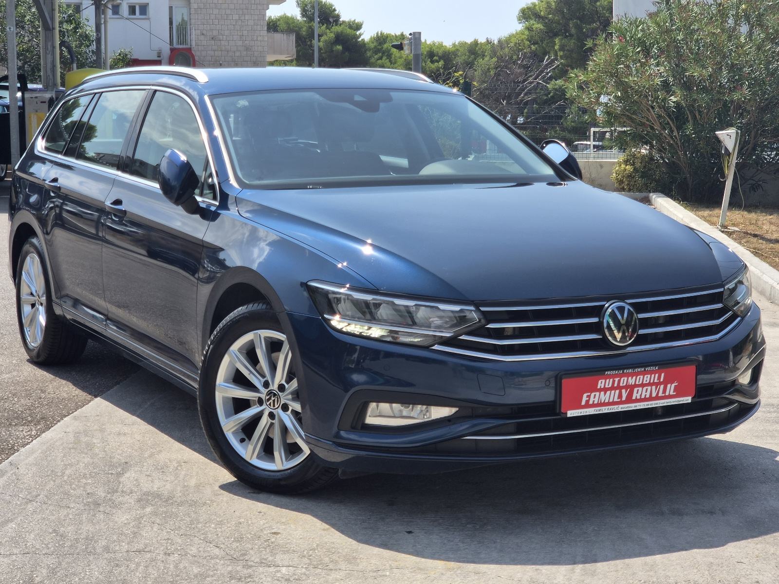 VW Passat Variant 2,0 TDI DSG Business*2023g*ACC Radar*F1*, fotografija 4