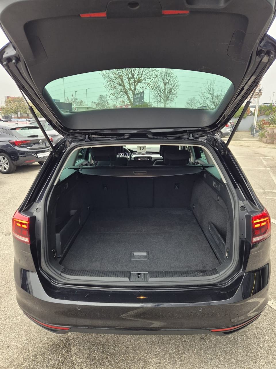 VW PASSAT VARIANT 2.0 TDI DSG BUSINESS*VIRTUALNI*MASAŽA*, fotografija 20