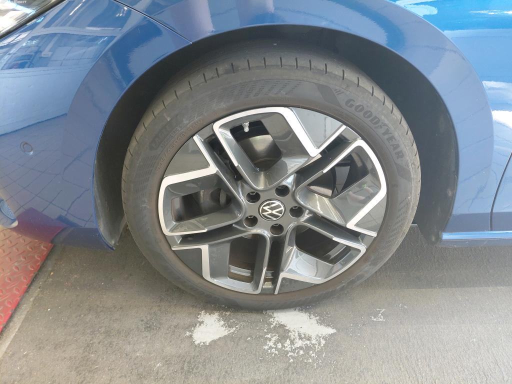 VW Passat Variant 2,0 TDI DSG ELEGANCE *U DOLASKU*, fotografija 3