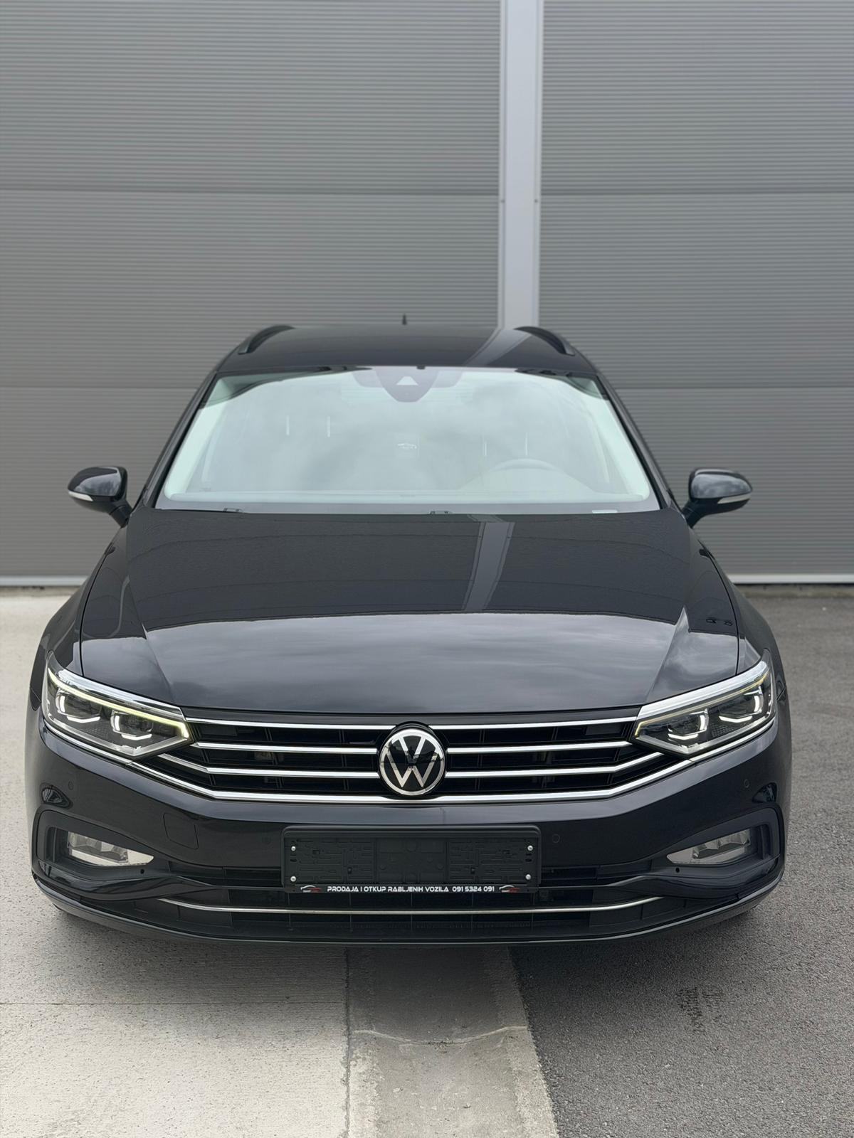 VW Passat Variant 2,0 TDI DSG--MATRIX--AMBIENT--NAVI--KAMERA, fotografija 3