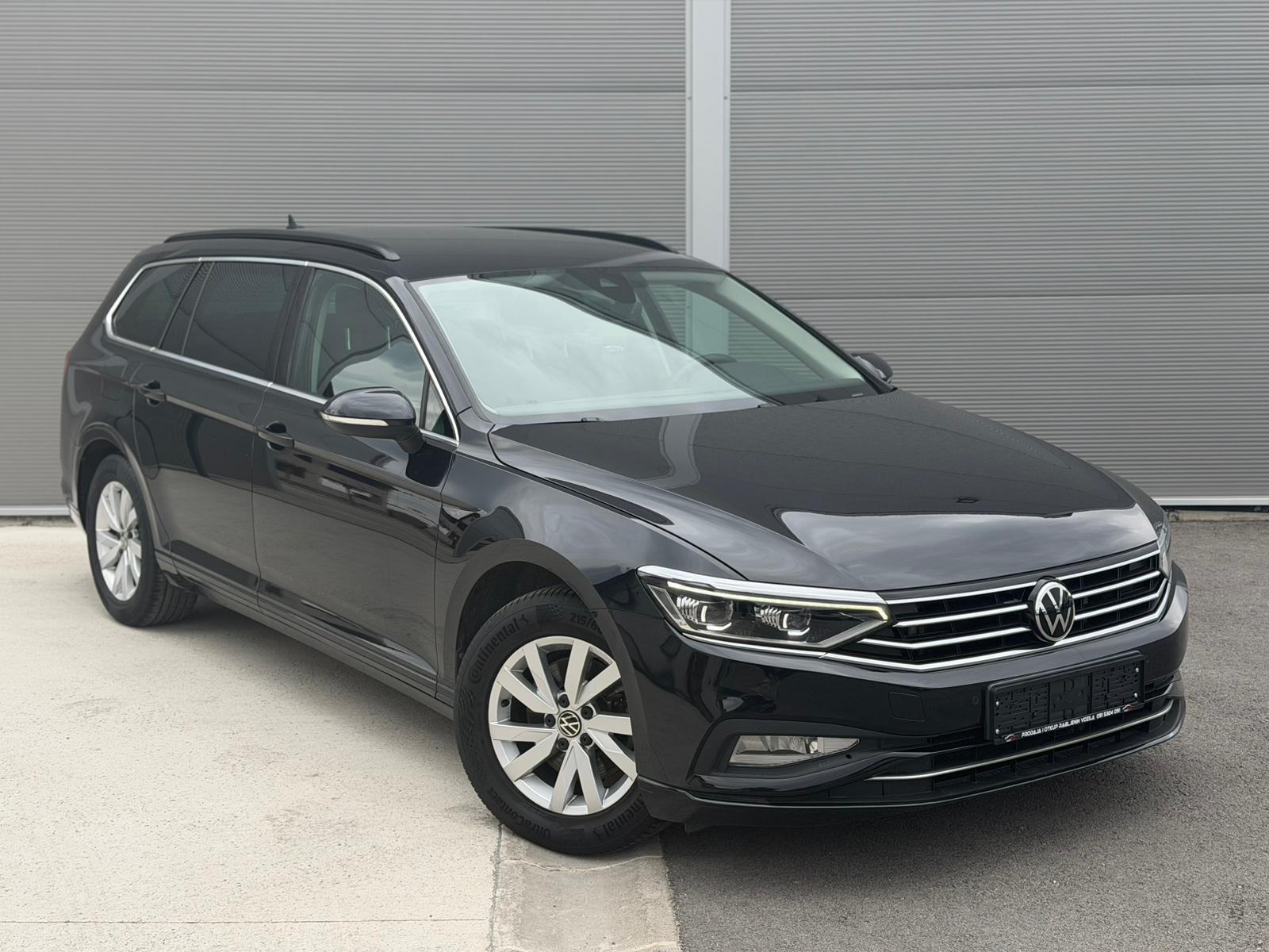 VW Passat Variant 2,0 TDI DSG--MATRIX--AMBIENT--NAVI--KAMERA, fotografija 2