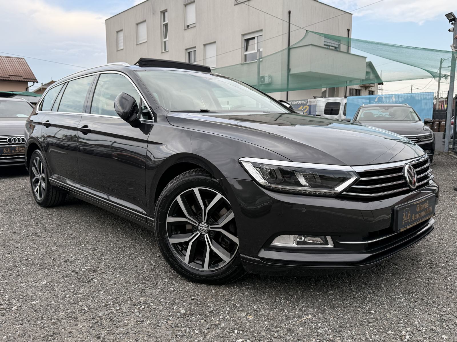 VW Passat Variant 2,0 TDI DSG,NAVI,PDC,LED,ALU 17",JAMSTVO,KAO NOV!!!, fotografija 2