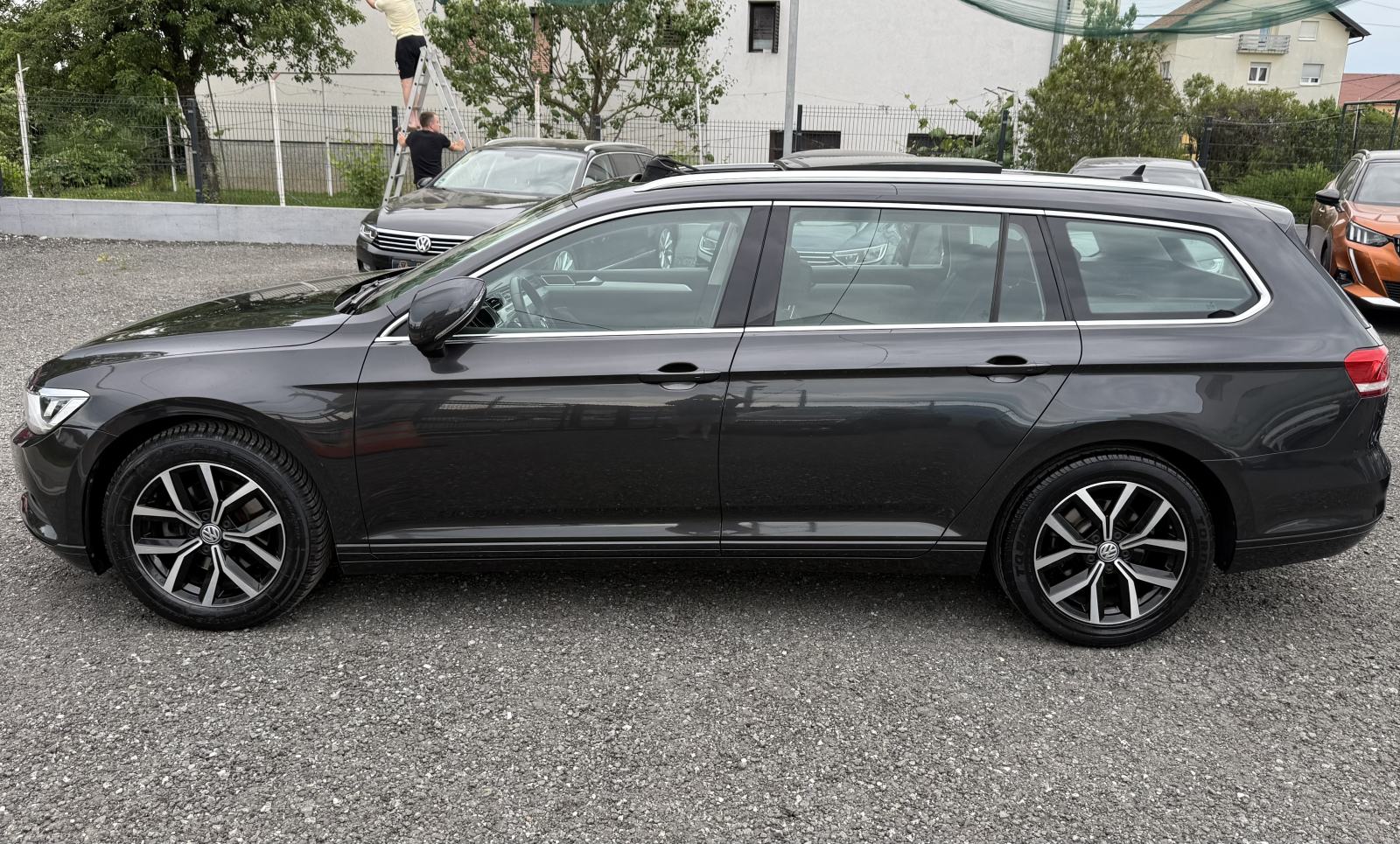 VW Passat Variant 2,0 TDI DSG,NAVI,PDC,LED,ALU 17",JAMSTVO,KAO NOV!!!, fotografija 5