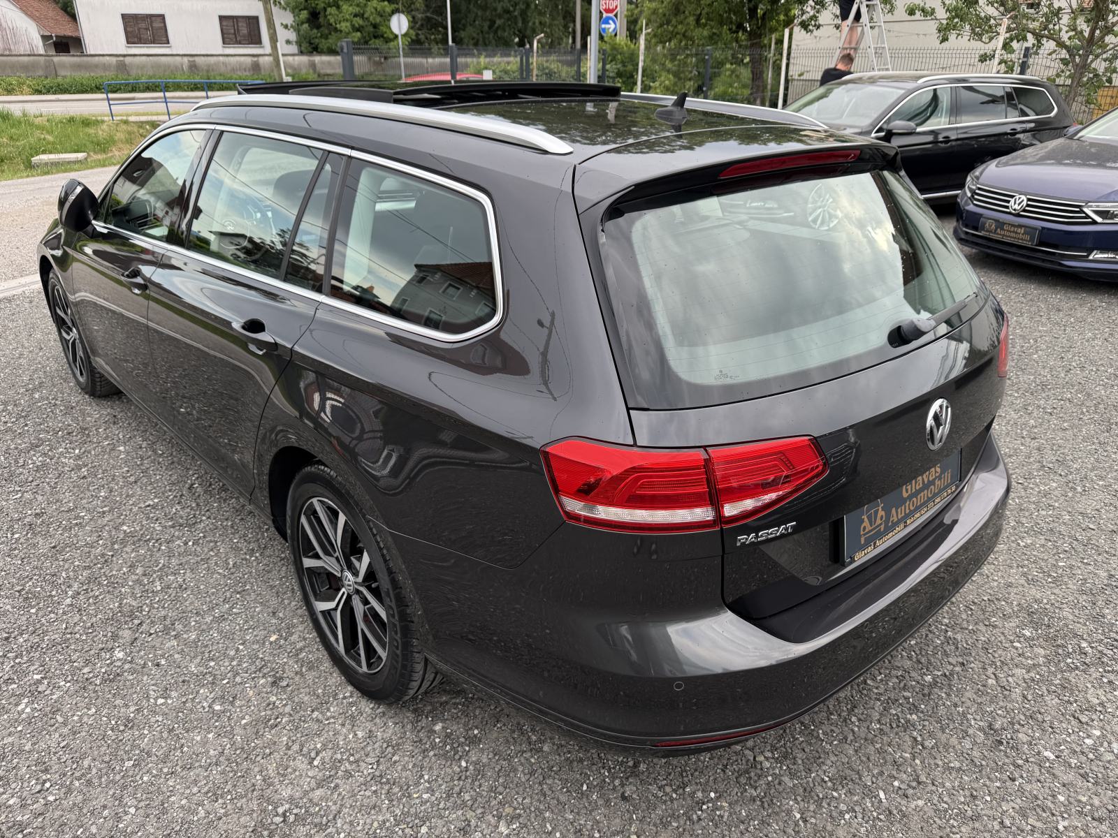 VW Passat Variant 2,0 TDI DSG,NAVI,PDC,LED,ALU 17",JAMSTVO,KAO NOV!!!, fotografija 6