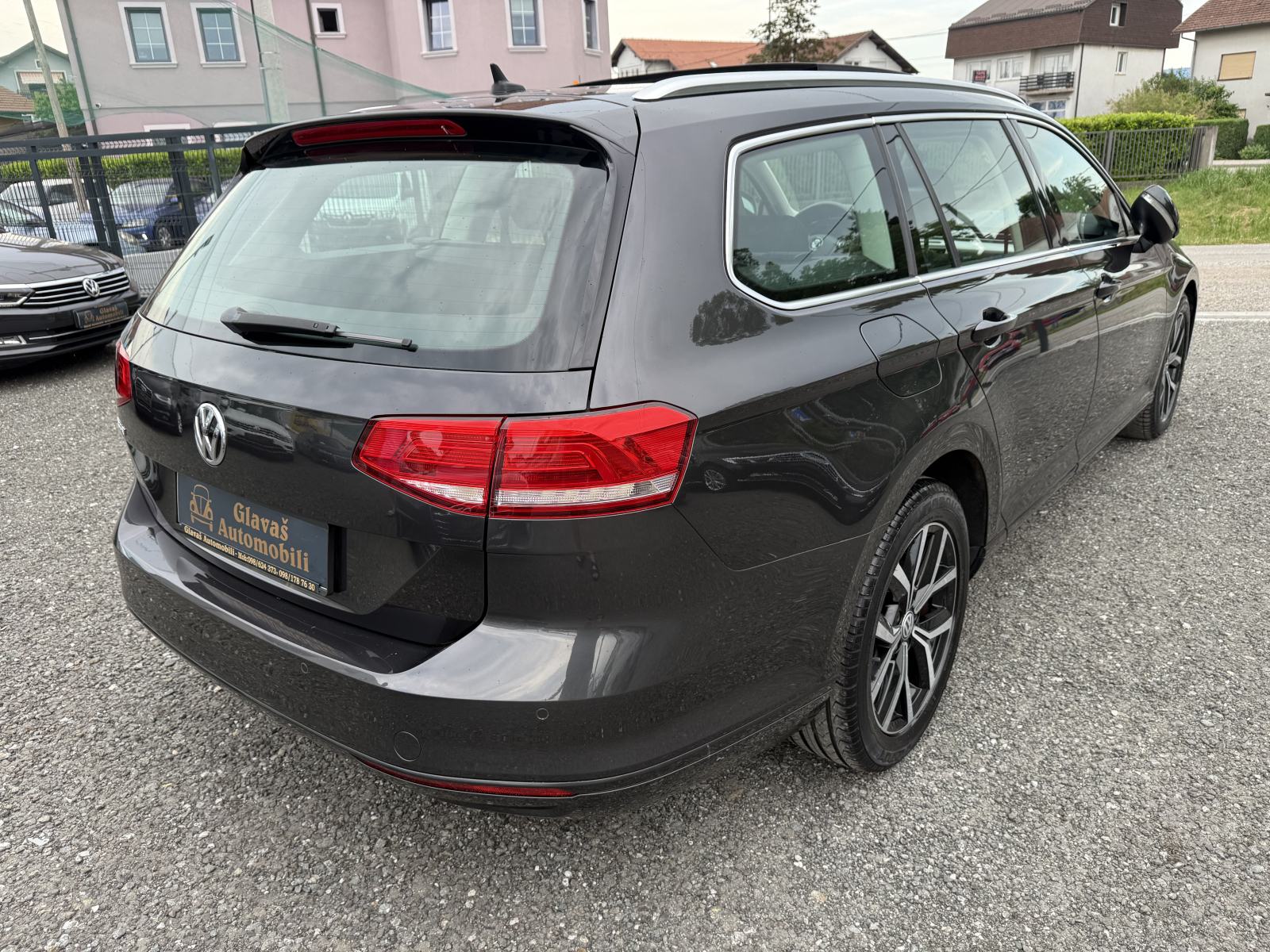 VW Passat Variant 2,0 TDI DSG,NAVI,PDC,LED,ALU 17",JAMSTVO,KAO NOV!!!, fotografija 8