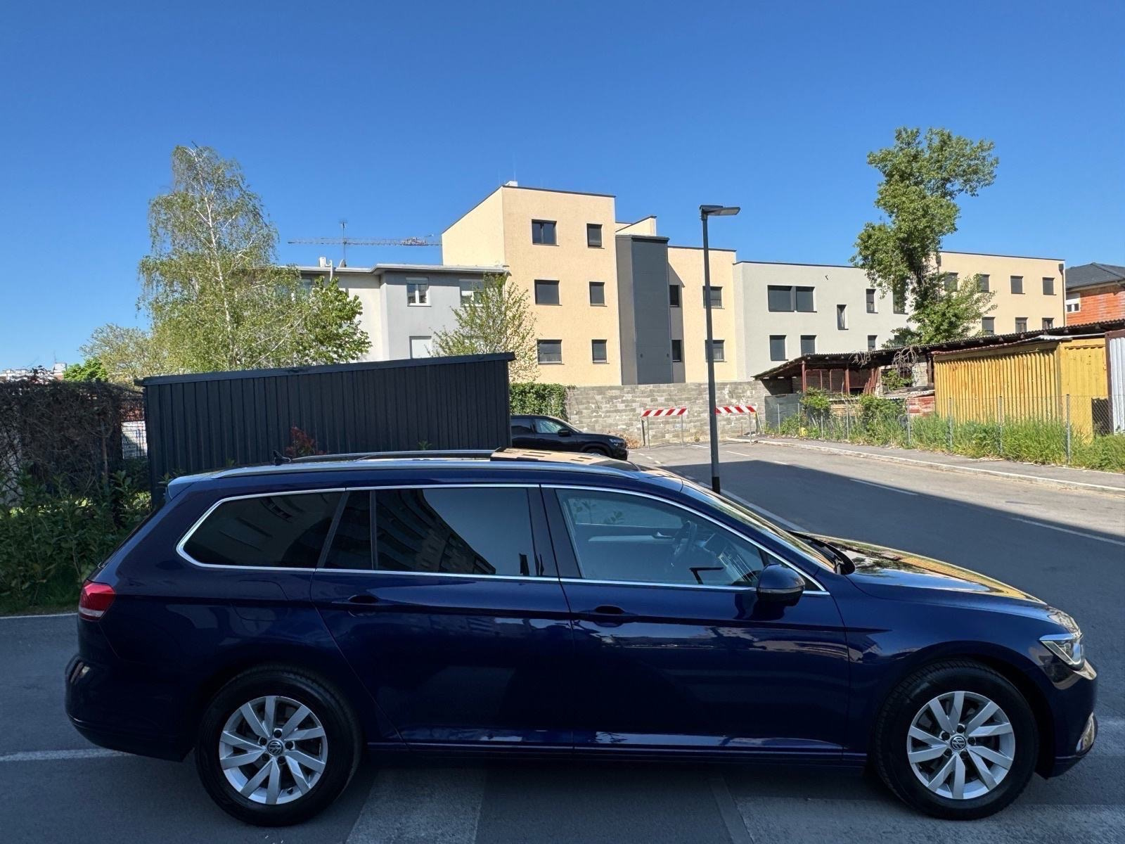 VW Passat 2,0 TDI Variant*BUSSINES*DSG*PANO*VIRT*MATRI*KUK*DYN*KAM*FUL, fotografija 6
