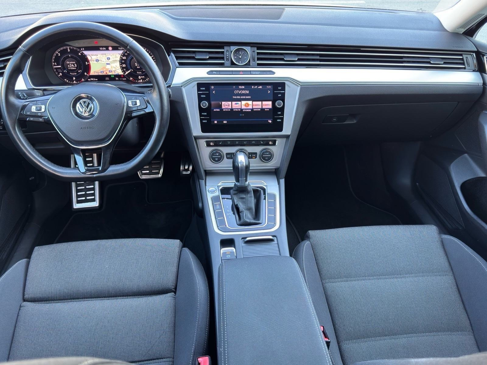 VW Passat 2,0 TDI Variant*BUSSINES*DSG*PANO*VIRT*MATRI*KUK*DYN*KAM*FUL, fotografija 16