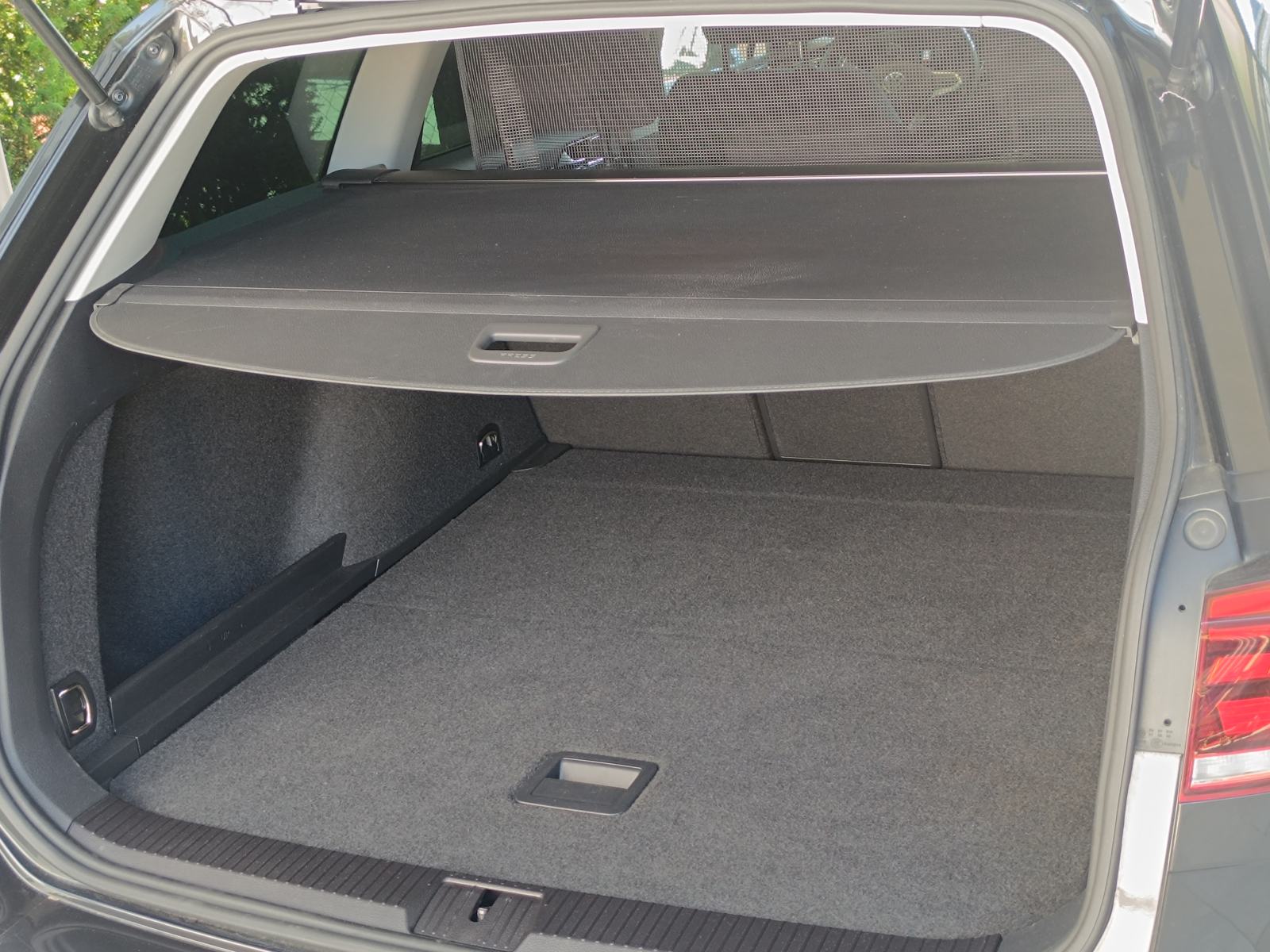 VW Passat Variant 2,0 TDI DSG 2021, fotografija 11