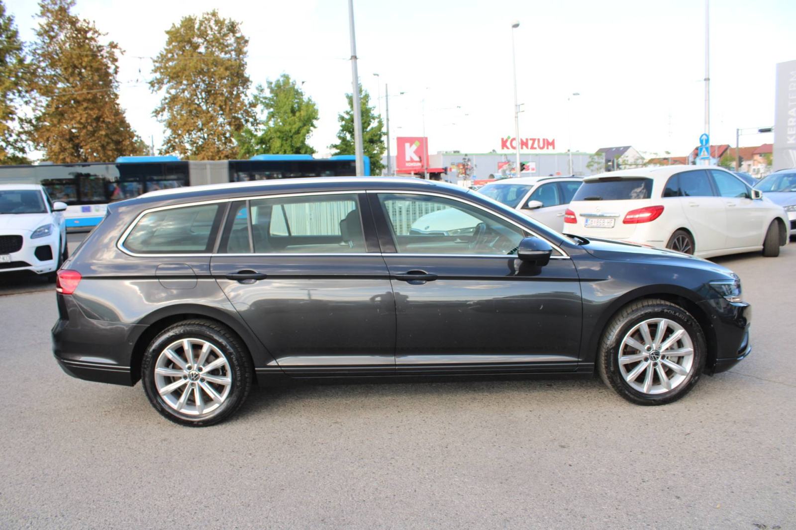 VW Passat Variant 2.0 TDi DSG *VIRTUAL, LED, NAVIGACIJA*, fotografija 4