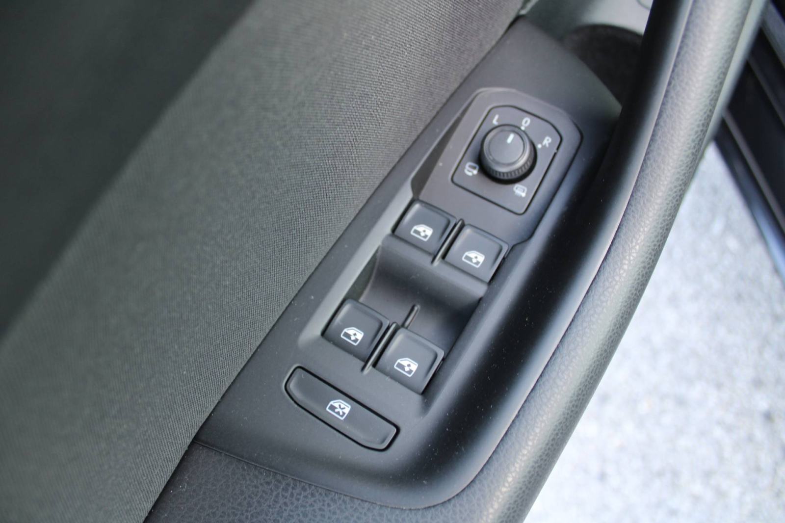 VW Passat Variant 2.0 TDi DSG *VIRTUAL, LED, NAVIGACIJA*, fotografija 14