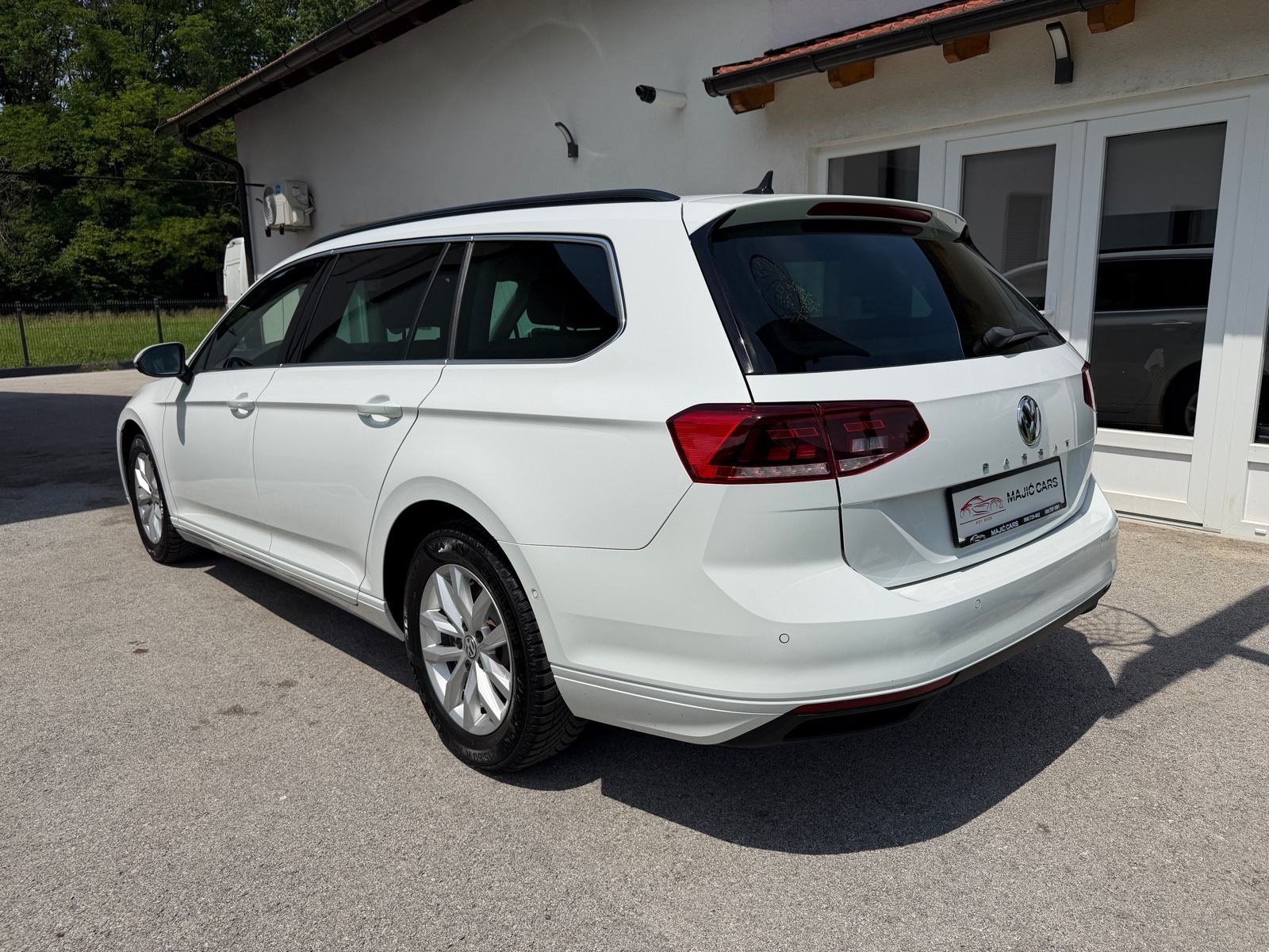 VW Passat Variant 2,0 TDI DSG, 360, VIRTUAL , velika navigacija, fotografija 6