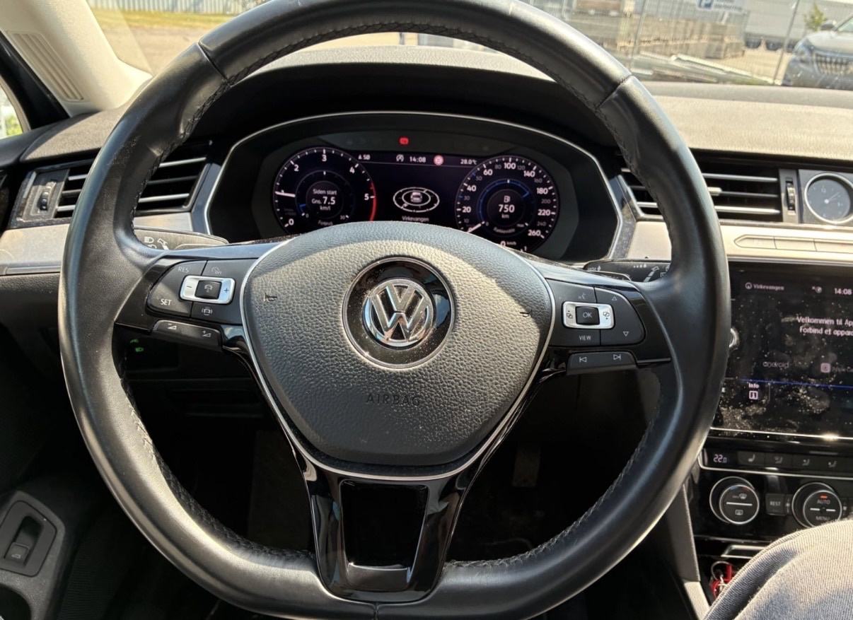 VW Passat Variant 2,0 TDI - HIGHLINE - DSG - VIRTUAL - LEASING, fotografija 6