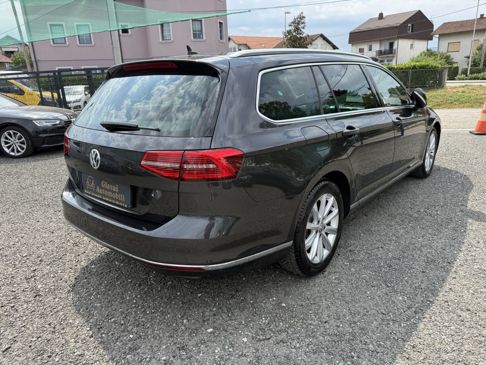VW Passat Variant 2,0 TDI HIGHLINE,NAVI,PDC,LED,ALU 17",VELIKI SERVIS!, fotografija 7