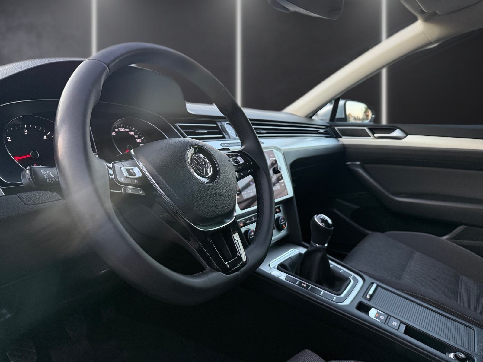 VW Passat Variant 2,0 TDI NAVI TEMP KAMERA KLJUKA, fotografija 6