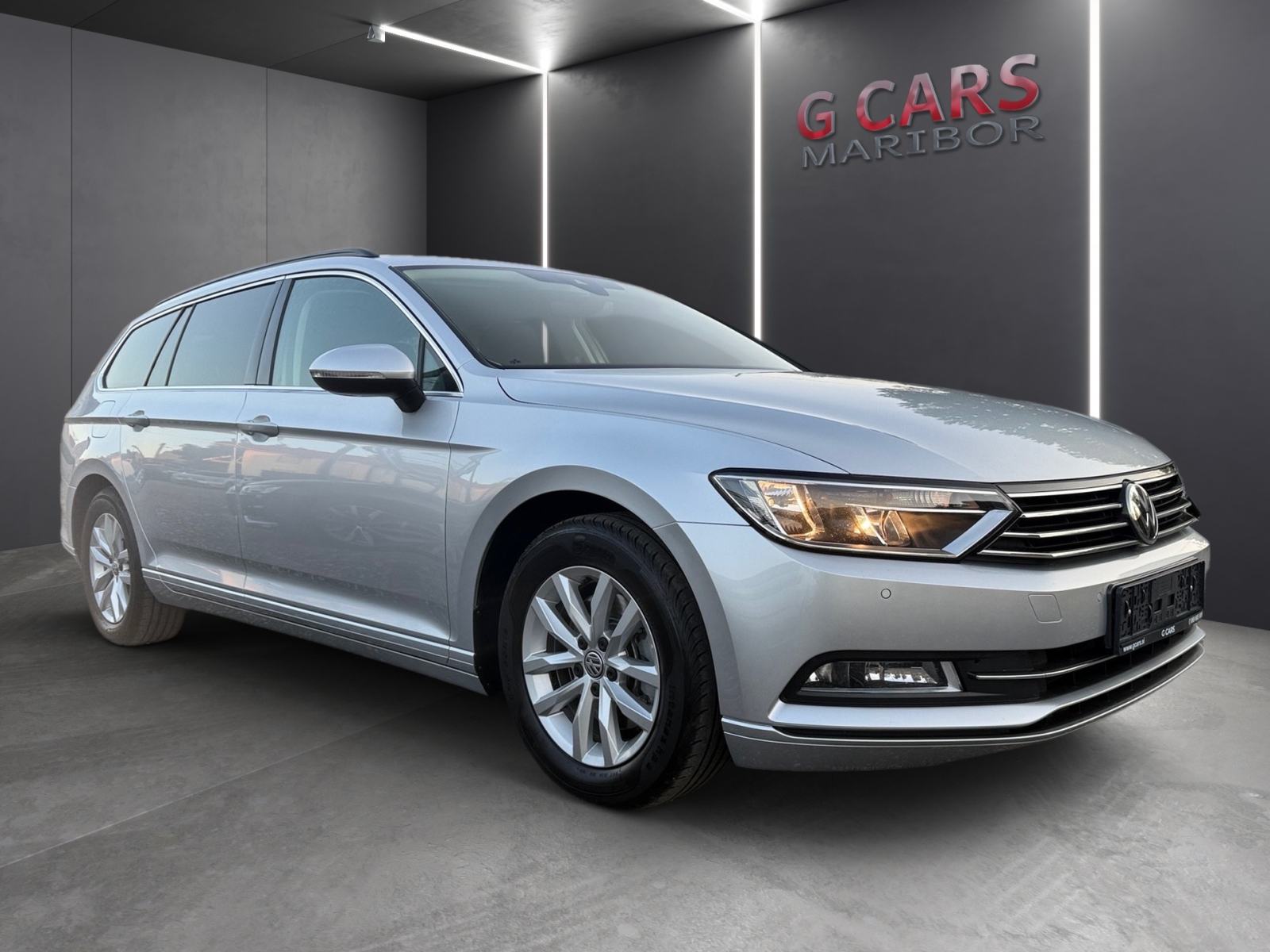 VW Passat Variant 2,0 TDI NAVI TEMP KAMERA KLJUKA, fotografija 3