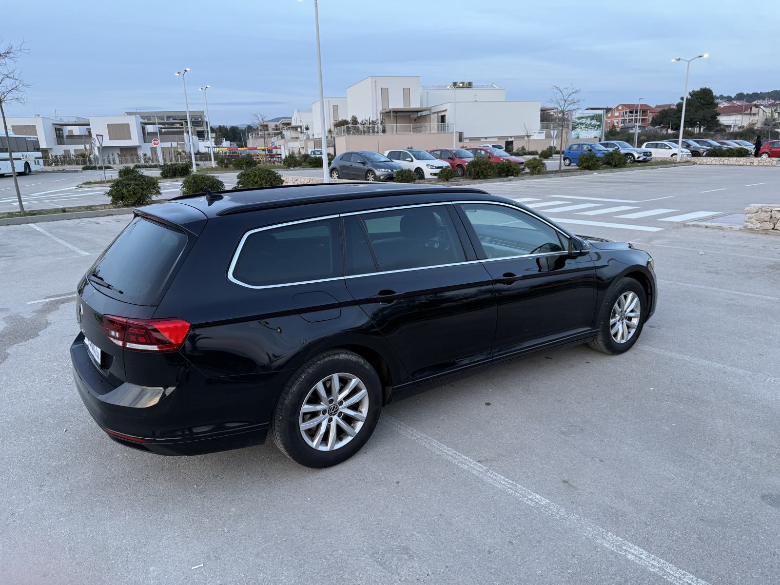 VW Passat Variant Business 2.0 TDI 150 ks u pdv ,, fotografija 7