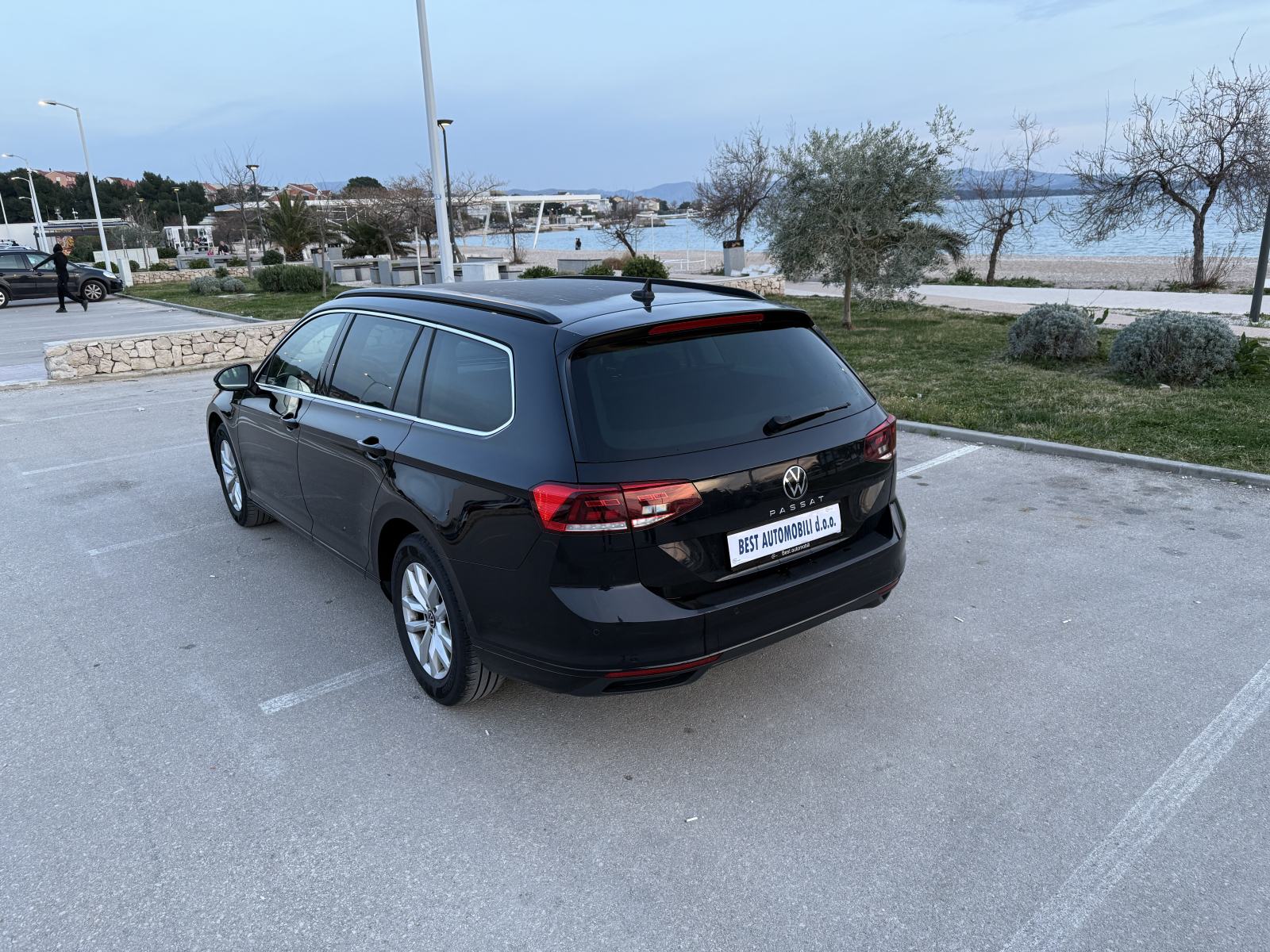 VW Passat Variant Business 2.0 TDI 150 ks u pdv ,, fotografija 15