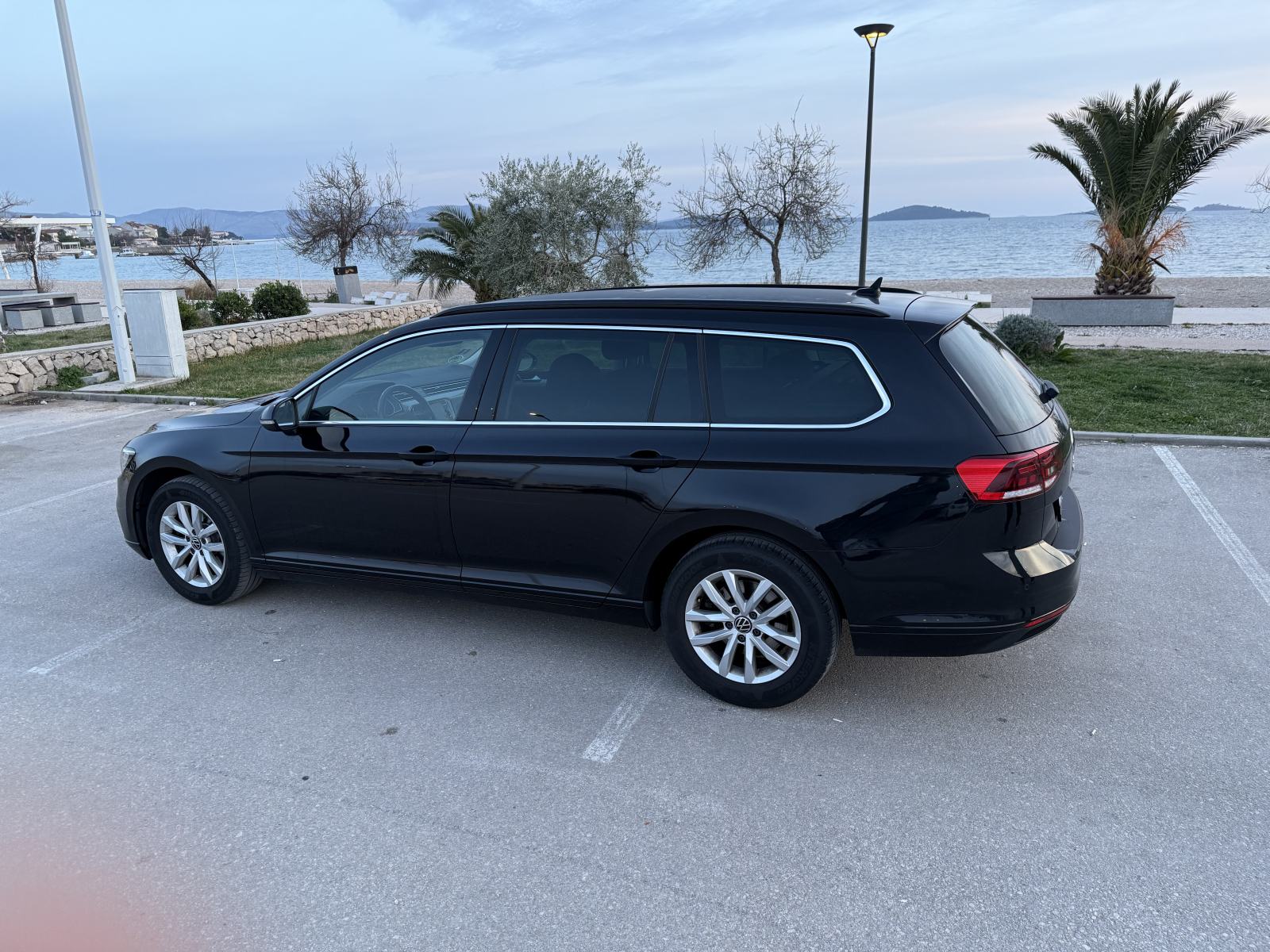 VW Passat Variant Business 2.0 TDI 150 ks u pdv ,, fotografija 6