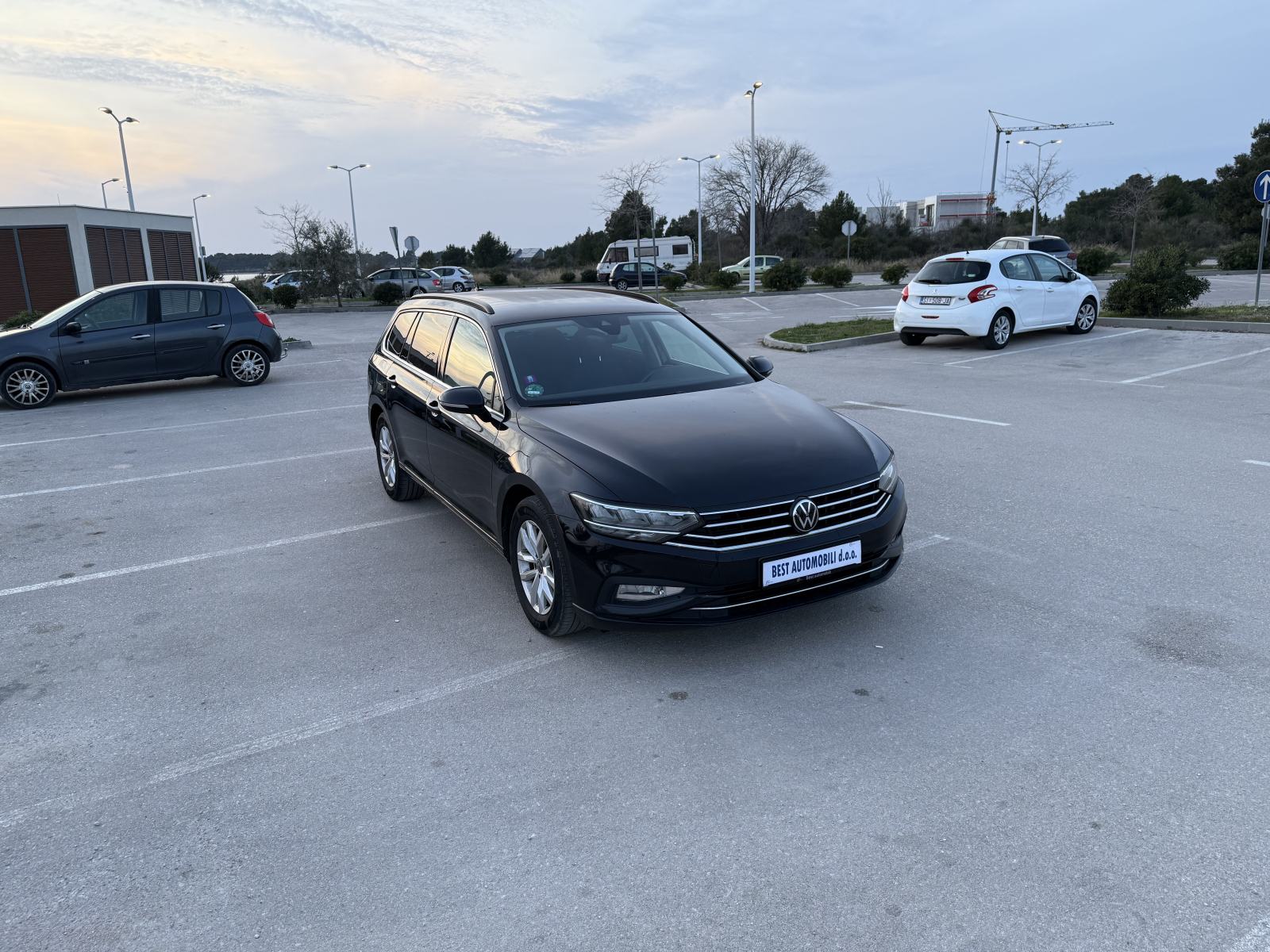 VW Passat Variant Business 2.0 TDI 150 ks u pdv ,, fotografija 14