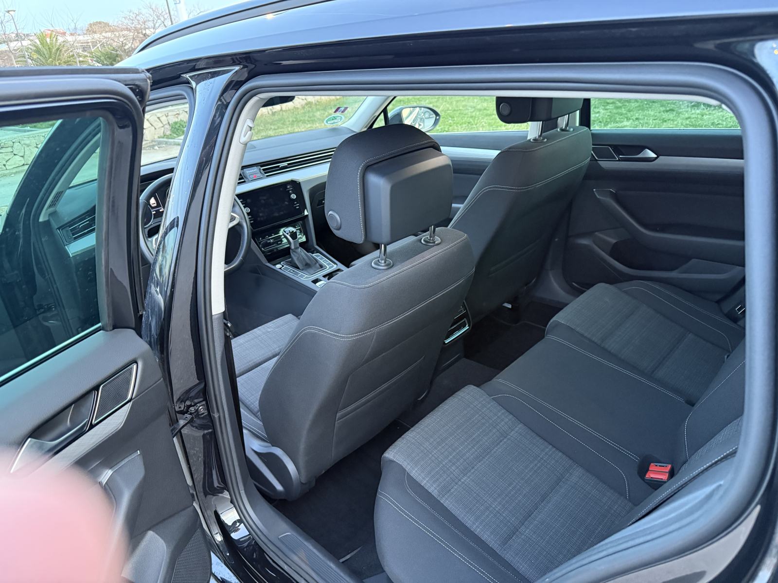 VW Passat Variant Business 2.0 TDI 150 ks u pdv ,, fotografija 11