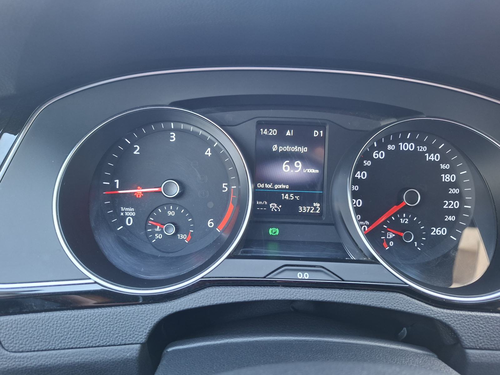 VW Passat Variant 2,0 TDI, dsg, 147 kw, 200 ks, fotografija 3